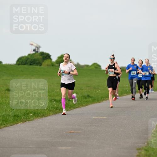 10.05.2026 - 8. Wedeler Halbmarathon Dr. Thomas Lammeyer http://msf.ph/oto/9698524 10.05.2026 11:33:27 Laufen 223, 646, 453 meine-sportfotos.de