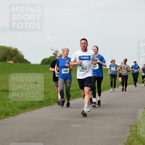 10.05.2026 - 8. Wedeler Halbmarathon Dr. Thomas Lammeyer http://msf.ph/oto/9698557 10.05.2026 11:33:33 Laufen 647, 453, 1004, 646 meine-sportfotos.de