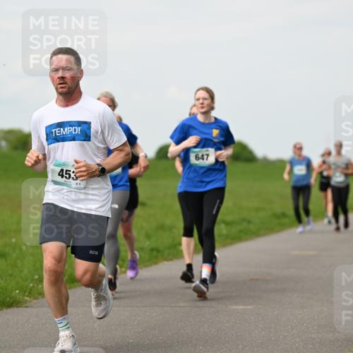 10.05.2026 - 8. Wedeler Halbmarathon Dr. Thomas Lammeyer http://msf.ph/oto/9698565 10.05.2026 11:33:35 Laufen 453, 647 meine-sportfotos.de