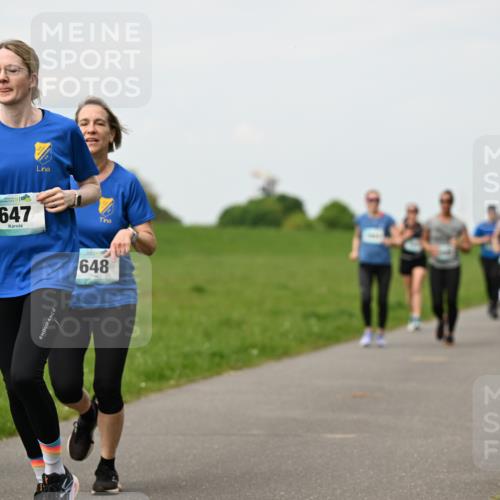 10.05.2026 - 8. Wedeler Halbmarathon Dr. Thomas Lammeyer http://msf.ph/oto/9698579 10.05.2026 11:33:37 Laufen 998, 647, 648 meine-sportfotos.de