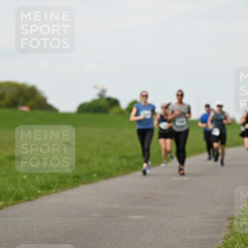 10.05.2026 - 8. Wedeler Halbmarathon Dr. Thomas Lammeyer http://msf.ph/oto/9698583 10.05.2026 11:33:38 Laufen 648 meine-sportfotos.de