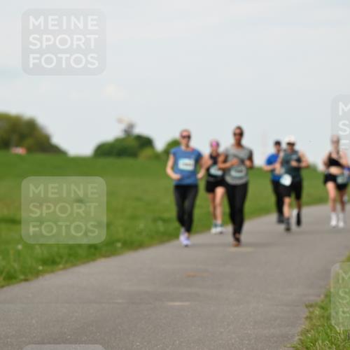 10.05.2026 - 8. Wedeler Halbmarathon Dr. Thomas Lammeyer http://msf.ph/oto/9698584 10.05.2026 11:33:38 Laufen  meine-sportfotos.de