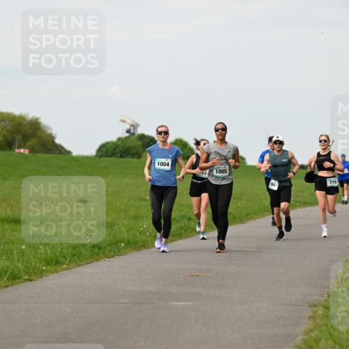10.05.2026 - 8. Wedeler Halbmarathon Dr. Thomas Lammeyer http://msf.ph/oto/9698589 10.05.2026 11:33:39 Laufen 1004, 1005, 770, 191 meine-sportfotos.de