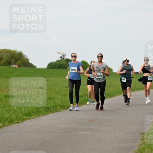 10.05.2026 - 8. Wedeler Halbmarathon Dr. Thomas Lammeyer http://msf.ph/oto/9698590 10.05.2026 11:33:39 Laufen 100, 763, 1005, 591, 770 meine-sportfotos.de