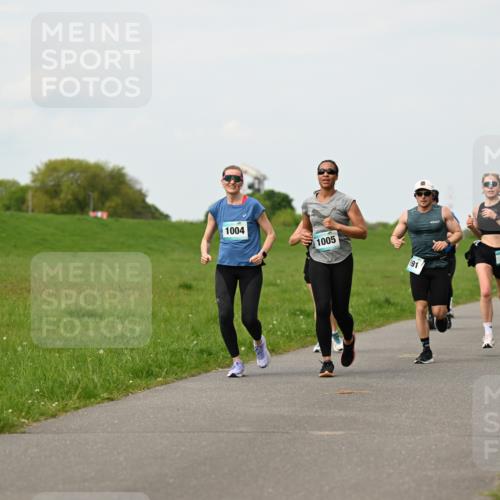 10.05.2026 - 8. Wedeler Halbmarathon Dr. Thomas Lammeyer http://msf.ph/oto/9698597 10.05.2026 11:33:40 Laufen 1004, 1005, 770 meine-sportfotos.de