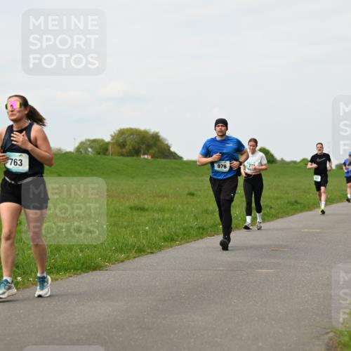 10.05.2026 - 8. Wedeler Halbmarathon Dr. Thomas Lammeyer http://msf.ph/oto/9698629 10.05.2026 11:33:45 Laufen 763, 976 meine-sportfotos.de