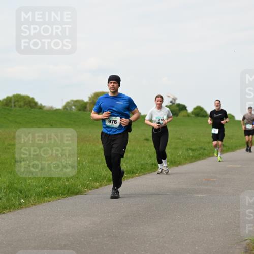 10.05.2026 - 8. Wedeler Halbmarathon Dr. Thomas Lammeyer http://msf.ph/oto/9698641 10.05.2026 11:33:47 Laufen 976, 778 meine-sportfotos.de