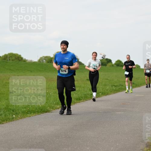 10.05.2026 - 8. Wedeler Halbmarathon Dr. Thomas Lammeyer http://msf.ph/oto/9698642 10.05.2026 11:33:47 Laufen 976, 778 meine-sportfotos.de