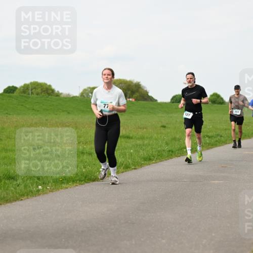 10.05.2026 - 8. Wedeler Halbmarathon Dr. Thomas Lammeyer http://msf.ph/oto/9698653 10.05.2026 11:33:49 Laufen 127, 751, 2214 meine-sportfotos.de