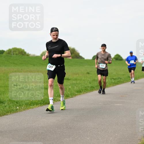 10.05.2026 - 8. Wedeler Halbmarathon Dr. Thomas Lammeyer http://msf.ph/oto/9698669 10.05.2026 11:33:51 Laufen 127, 751 meine-sportfotos.de