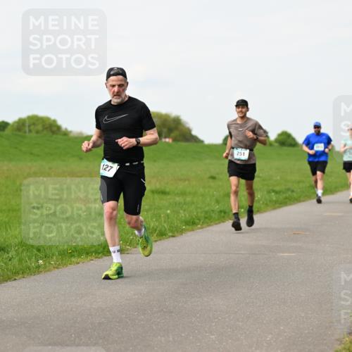 10.05.2026 - 8. Wedeler Halbmarathon Dr. Thomas Lammeyer http://msf.ph/oto/9698671 10.05.2026 11:33:51 Laufen 127, 751 meine-sportfotos.de