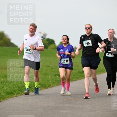 10.05.2026 - 8. Wedeler Halbmarathon Dr. Thomas Lammeyer http://msf.ph/oto/9698739 10.05.2026 11:34:13 Laufen 2033, 2032, 460, 459 meine-sportfotos.de