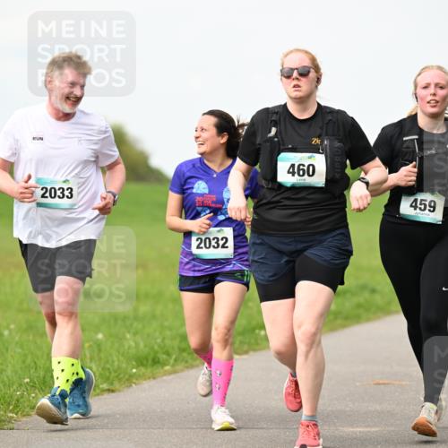 10.05.2026 - 8. Wedeler Halbmarathon Dr. Thomas Lammeyer http://msf.ph/oto/9698745 10.05.2026 11:34:15 Laufen 2033, 2032, 460, 459 meine-sportfotos.de