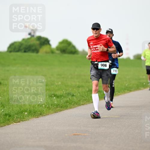 10.05.2026 - 8. Wedeler Halbmarathon Dr. Thomas Lammeyer http://msf.ph/oto/9698755 10.05.2026 11:34:20 Laufen 906, 771 meine-sportfotos.de