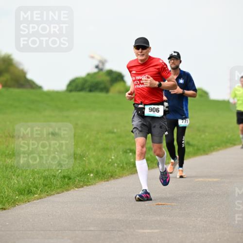 10.05.2026 - 8. Wedeler Halbmarathon Dr. Thomas Lammeyer http://msf.ph/oto/9698762 10.05.2026 11:34:22 Laufen 906, 771 meine-sportfotos.de