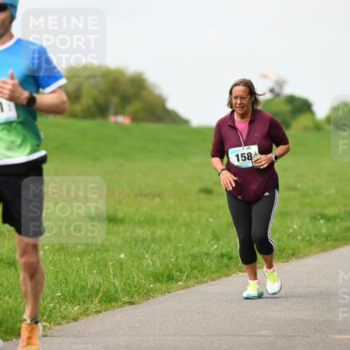 10.05.2026 - 8. Wedeler Halbmarathon Dr. Thomas Lammeyer http://msf.ph/oto/9698813 10.05.2026 11:34:36 Laufen 921, 158, 106 meine-sportfotos.de