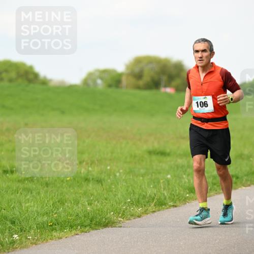 10.05.2026 - 8. Wedeler Halbmarathon Dr. Thomas Lammeyer http://msf.ph/oto/9698839 10.05.2026 11:34:41 Laufen 106 meine-sportfotos.de