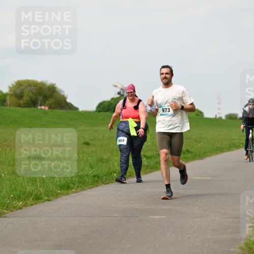 10.05.2026 - 8. Wedeler Halbmarathon Dr. Thomas Lammeyer http://msf.ph/oto/9698915 10.05.2026 11:35:12 Laufen 984, 973 meine-sportfotos.de