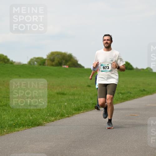 10.05.2026 - 8. Wedeler Halbmarathon Dr. Thomas Lammeyer http://msf.ph/oto/9698923 10.05.2026 11:35:13 Laufen 973 meine-sportfotos.de