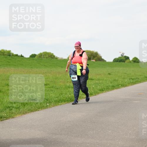 10.05.2026 - 8. Wedeler Halbmarathon Dr. Thomas Lammeyer http://msf.ph/oto/9698937 10.05.2026 11:35:17 Laufen 984 meine-sportfotos.de