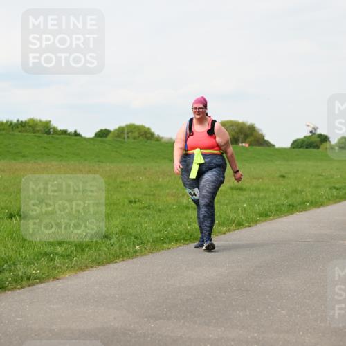 10.05.2026 - 8. Wedeler Halbmarathon Dr. Thomas Lammeyer http://msf.ph/oto/9698940 10.05.2026 11:35:18 Laufen 984 meine-sportfotos.de