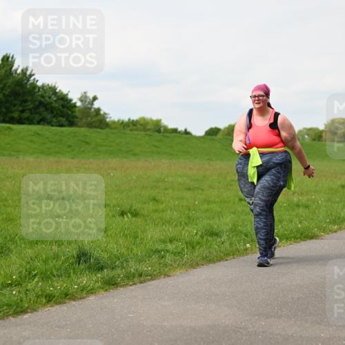 10.05.2026 - 8. Wedeler Halbmarathon Dr. Thomas Lammeyer http://msf.ph/oto/9698947 10.05.2026 11:35:19 Laufen  meine-sportfotos.de