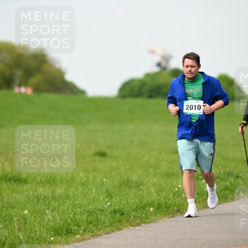 10.05.2026 - 8. Wedeler Halbmarathon Dr. Thomas Lammeyer http://msf.ph/oto/9698958 10.05.2026 11:35:32 Laufen 2025, 2010, 698, 889 meine-sportfotos.de