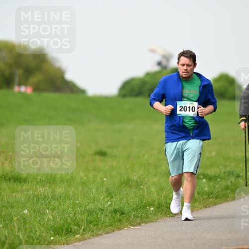 10.05.2026 - 8. Wedeler Halbmarathon Dr. Thomas Lammeyer http://msf.ph/oto/9698962 10.05.2026 11:35:32 Laufen 2025, 2010, 698, 889 meine-sportfotos.de