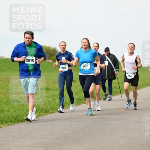 10.05.2026 - 8. Wedeler Halbmarathon Dr. Thomas Lammeyer http://msf.ph/oto/9698979 10.05.2026 11:35:36 Laufen 2025, 2010, 889, 605, 258 meine-sportfotos.de