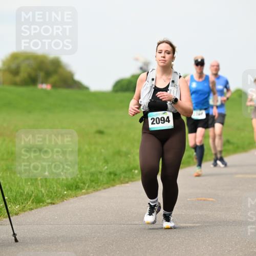10.05.2026 - 8. Wedeler Halbmarathon Dr. Thomas Lammeyer http://msf.ph/oto/9699018 10.05.2026 11:35:44 Laufen 2094 meine-sportfotos.de