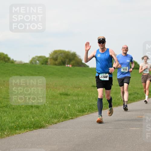 10.05.2026 - 8. Wedeler Halbmarathon Dr. Thomas Lammeyer http://msf.ph/oto/9699027 10.05.2026 11:35:46 Laufen 2202, 172, 1007 meine-sportfotos.de