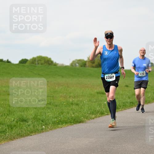 10.05.2026 - 8. Wedeler Halbmarathon Dr. Thomas Lammeyer http://msf.ph/oto/9699034 10.05.2026 11:35:47 Laufen 2202, 172, 1007 meine-sportfotos.de
