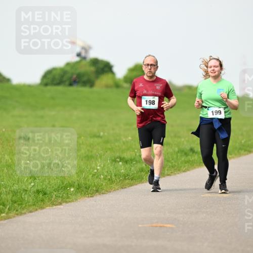 10.05.2026 - 8. Wedeler Halbmarathon Dr. Thomas Lammeyer http://msf.ph/oto/9699082 10.05.2026 11:35:57 Laufen 198, 199 meine-sportfotos.de