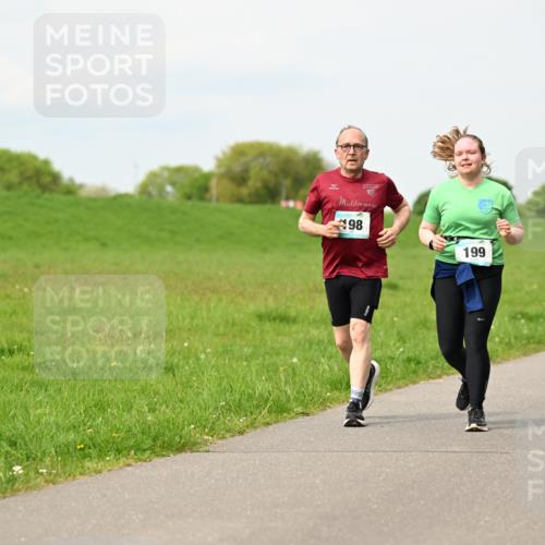 10.05.2026 - 8. Wedeler Halbmarathon Dr. Thomas Lammeyer http://msf.ph/oto/9699102 10.05.2026 11:36:00 Laufen 199 meine-sportfotos.de