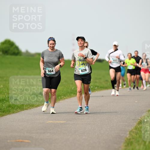 10.05.2026 - 8. Wedeler Halbmarathon Dr. Thomas Lammeyer http://msf.ph/oto/9699229 10.05.2026 11:36:28 Laufen 564, 826 meine-sportfotos.de