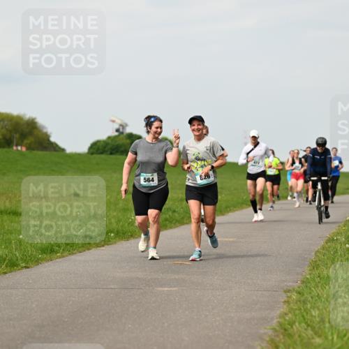 10.05.2026 - 8. Wedeler Halbmarathon Dr. Thomas Lammeyer http://msf.ph/oto/9699251 10.05.2026 11:36:32 Laufen 564, 826 meine-sportfotos.de