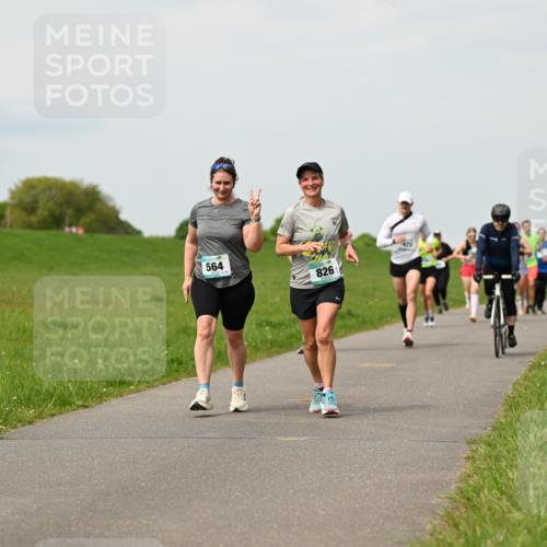 10.05.2026 - 8. Wedeler Halbmarathon Dr. Thomas Lammeyer http://msf.ph/oto/9699254 10.05.2026 11:36:32 Laufen 564, 826 meine-sportfotos.de