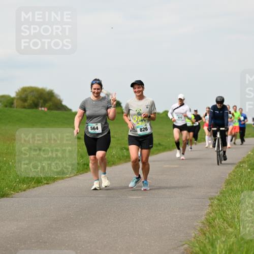 10.05.2026 - 8. Wedeler Halbmarathon Dr. Thomas Lammeyer http://msf.ph/oto/9699256 10.05.2026 11:36:33 Laufen 564, 826 meine-sportfotos.de