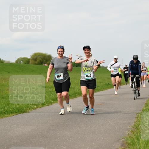 10.05.2026 - 8. Wedeler Halbmarathon Dr. Thomas Lammeyer http://msf.ph/oto/9699261 10.05.2026 11:36:33 Laufen 564, 826 meine-sportfotos.de