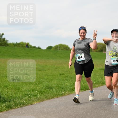 10.05.2026 - 8. Wedeler Halbmarathon Dr. Thomas Lammeyer http://msf.ph/oto/9699270 10.05.2026 11:36:35 Laufen 564, 150, 826 meine-sportfotos.de