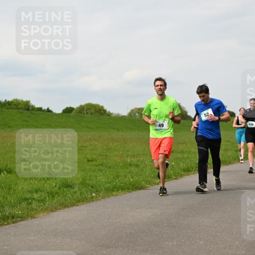 10.05.2026 - 8. Wedeler Halbmarathon Dr. Thomas Lammeyer http://msf.ph/oto/9699300 10.05.2026 11:36:43 Laufen 436 meine-sportfotos.de