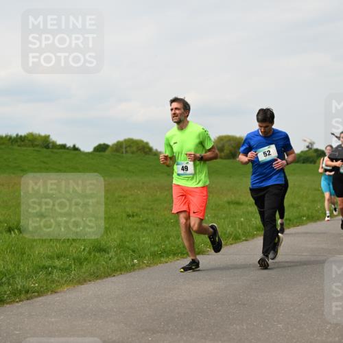 10.05.2026 - 8. Wedeler Halbmarathon Dr. Thomas Lammeyer http://msf.ph/oto/9699303 10.05.2026 11:36:43 Laufen 436 meine-sportfotos.de