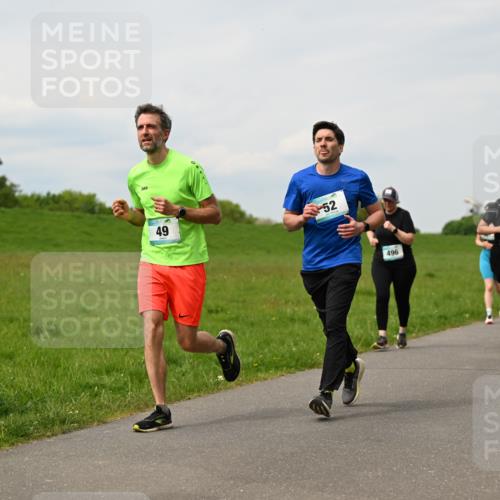 10.05.2026 - 8. Wedeler Halbmarathon Dr. Thomas Lammeyer http://msf.ph/oto/9699306 10.05.2026 11:36:44 Laufen 496, 436 meine-sportfotos.de