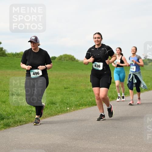 10.05.2026 - 8. Wedeler Halbmarathon Dr. Thomas Lammeyer http://msf.ph/oto/9699320 10.05.2026 11:36:47 Laufen 496, 436, 916 meine-sportfotos.de