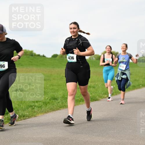 10.05.2026 - 8. Wedeler Halbmarathon Dr. Thomas Lammeyer http://msf.ph/oto/9699325 10.05.2026 11:36:47 Laufen 496, 436, 916 meine-sportfotos.de