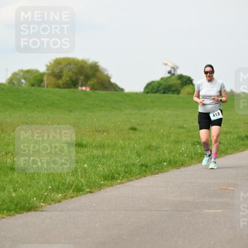 10.05.2026 - 8. Wedeler Halbmarathon Dr. Thomas Lammeyer http://msf.ph/oto/9699344 10.05.2026 11:36:51 Laufen 413 meine-sportfotos.de