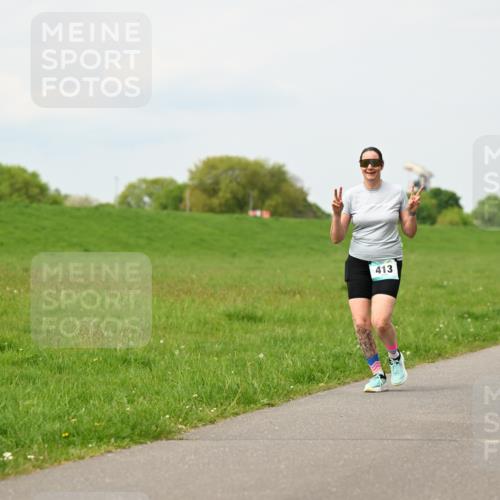 10.05.2026 - 8. Wedeler Halbmarathon Dr. Thomas Lammeyer http://msf.ph/oto/9699359 10.05.2026 11:36:53 Laufen 413 meine-sportfotos.de