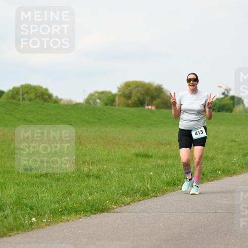 10.05.2026 - 8. Wedeler Halbmarathon Dr. Thomas Lammeyer http://msf.ph/oto/9699362 10.05.2026 11:36:53 Laufen 413 meine-sportfotos.de