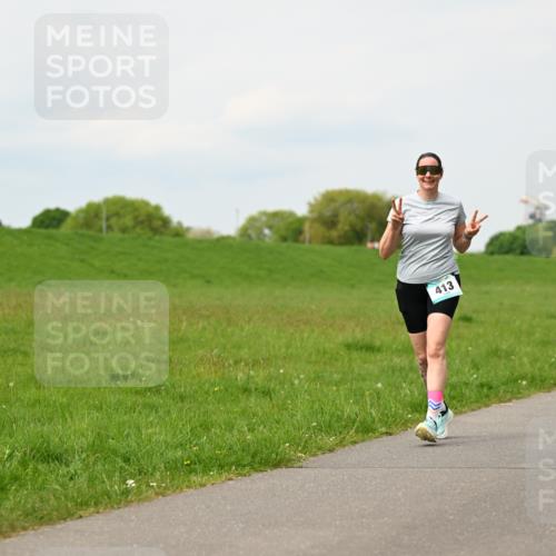 10.05.2026 - 8. Wedeler Halbmarathon Dr. Thomas Lammeyer http://msf.ph/oto/9699365 10.05.2026 11:36:54 Laufen 413 meine-sportfotos.de