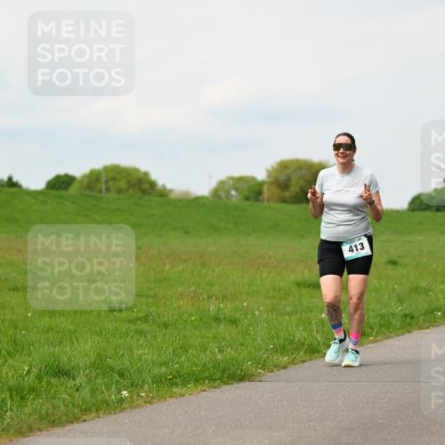 10.05.2026 - 8. Wedeler Halbmarathon Dr. Thomas Lammeyer http://msf.ph/oto/9699368 10.05.2026 11:36:54 Laufen 413 meine-sportfotos.de